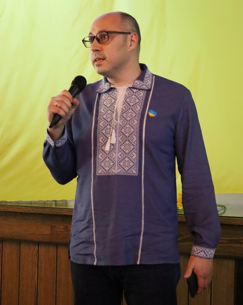 Дмитро Сенік
